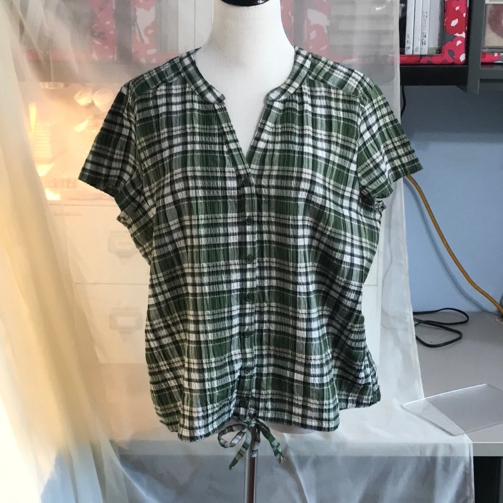 Green/white plaid top